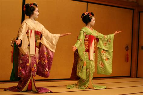 pies de geishas|Las mujeres que se convirtieron en diosas del placer a través de las.